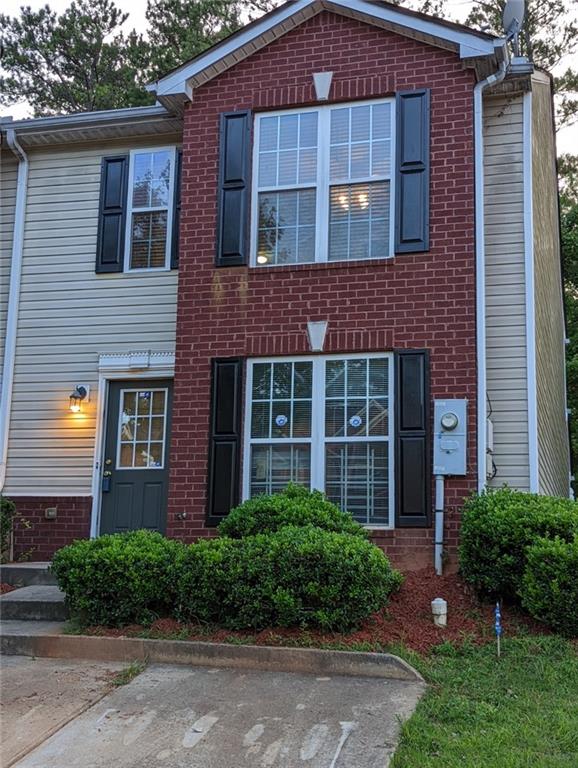Piering Dr, Lithonia, GA 30038