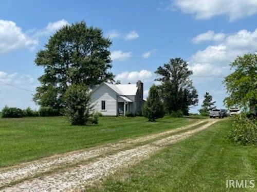 8400 S 900 W, Fairmount, IN, 46928-9366 | Card Image