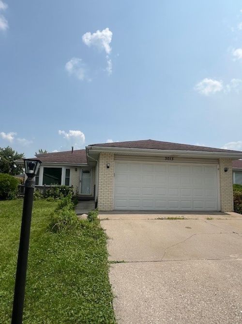 3013 Crescenzo Dr, South Chicago Heights, IL, 60411-5371 | Card Image