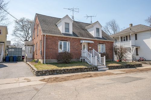 16 Central Ct, Leominster, MA, 01453-4109 | Card Image