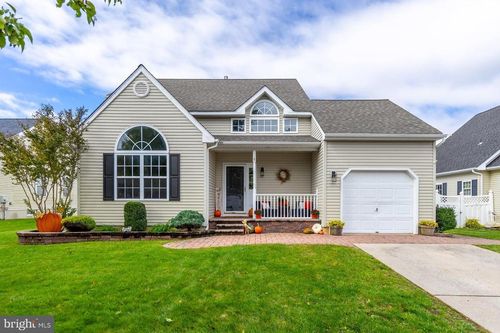 142 Ramona Ln, Woolwich Township, NJ, 08085-4072 | Card Image