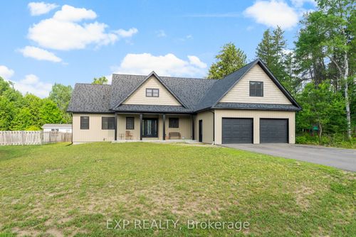 51 Yantha Cres, Barry's Bay, ON, K0J1B0 | Card Image