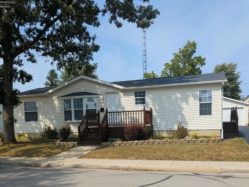 226 3rd Ave, Tiffin, OH, 44883-1217 | Card Image