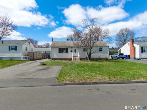 97 Brussels Ave, Wethersfield, CT, 06109-1017 | Card Image