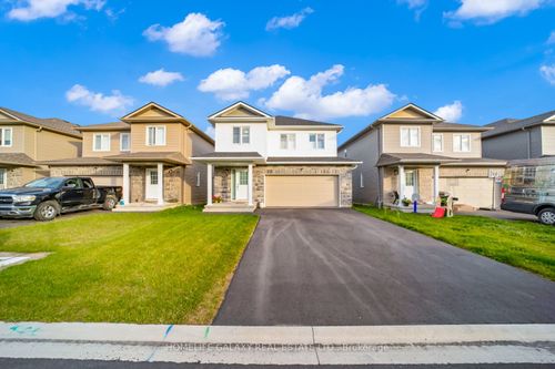 8 Millcreek Dr, Odessa, ON, K0H2H0 | Card Image