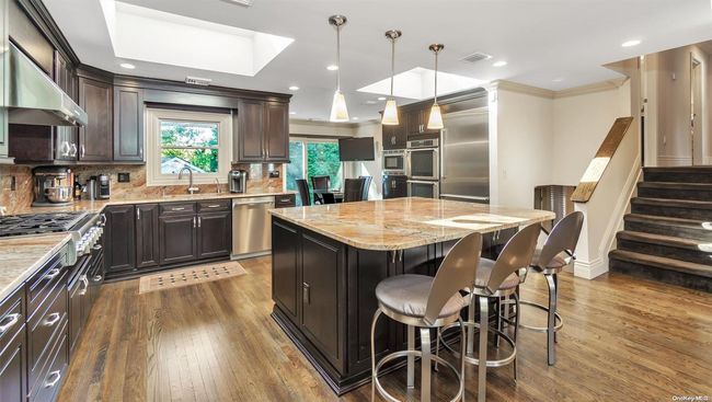 9 Holly Ln, House other with 4 bedrooms, 3 bathrooms and null parking in Plainview NY | Image 6