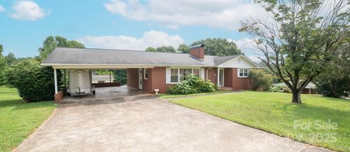 107 Woodward Ave, Morganton, NC, 28655-4040 | Card Image