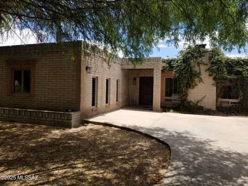 1911 W Meadow Hills Dr, Nogales, AZ, 85621-3834 | Card Image