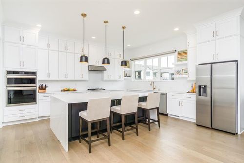 6076 Gaines St, Norcross, GA, 30071-1927 | Card Image