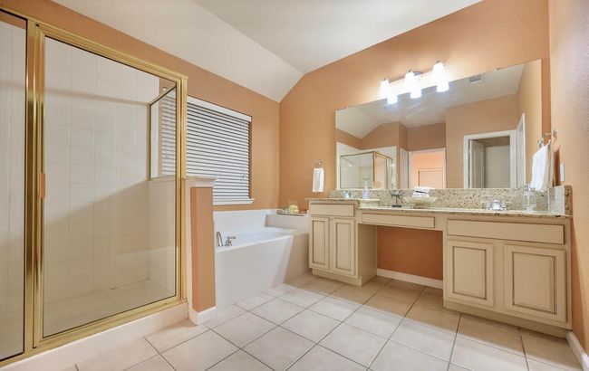 8729 Shavano Dr, House other with 3 bedrooms, 2 bathrooms and null parking in Fort Worth TX | Image 14
