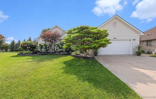 50531 Princeton Dr, Macomb, MI, 48044-1269 | Card Image