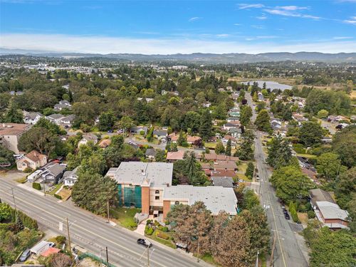 306-3880 Quadra St, Saanich, BC, V8X1H8 | Card Image