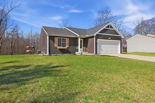 15371 Buck Hollow Dr Ne, Gowen, MI, 49326-8704 | Card Image