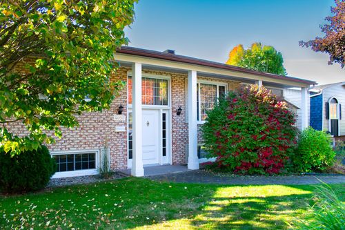 4050 Rue Barrette, Sherbrooke, QC, J1L1K6 | Card Image