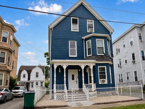 55 Harwood St, Lynn, MA, 01902-4274 | Card Image