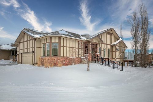 4 Bridle Estates Rd Sw, Calgary, AB, T2Y5A8 | Card Image