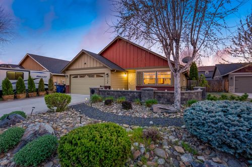 2158 Nw Kilnwood Place, Redmond, OR, 97756 | Card Image