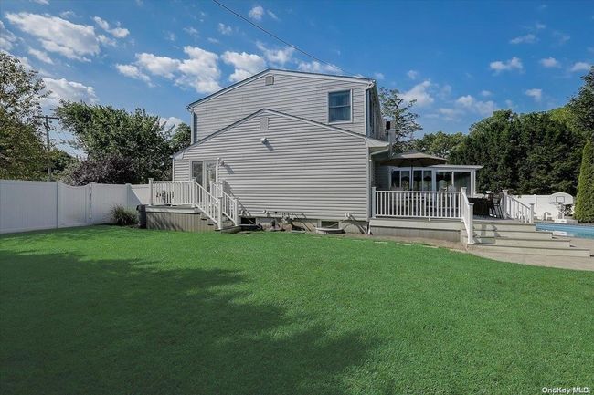 11 13 Th St, House other with 4 bedrooms, 3 bathrooms and null parking in Bohemia NY | Image 32