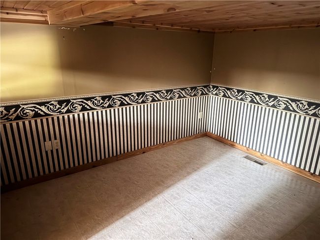 15014 Silver Creek Rd, House other with 1 bedrooms, 1 bathrooms and null parking in Birnamwood WI | Image 9