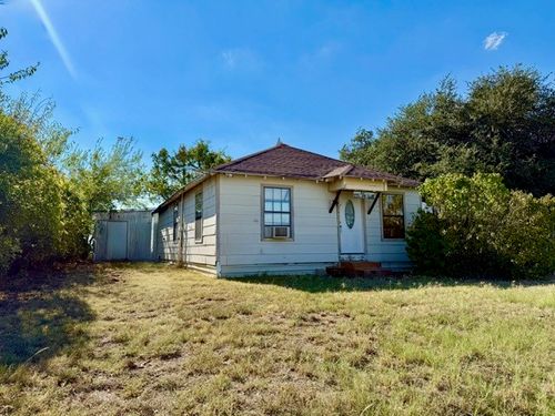 641 County Road 386, Stephenville, TX, 76401-6113 | Card Image