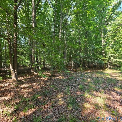 12759 Wendy Ln, Amelia Court House, VA, 23002-5515 | Card Image