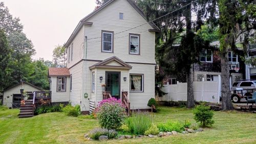 18 N Wiggin Street, Greenville, ME, 04441 | Card Image