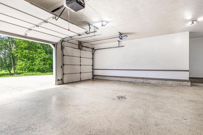 Garage-02 | Image 26
