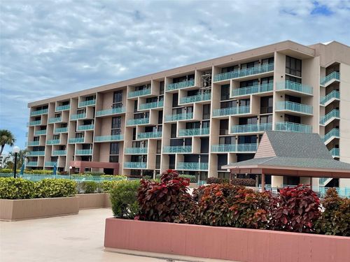 apt-104w-1 Key Capri, TREASURE ISLAND, FL, 33706-4958 | Card Image