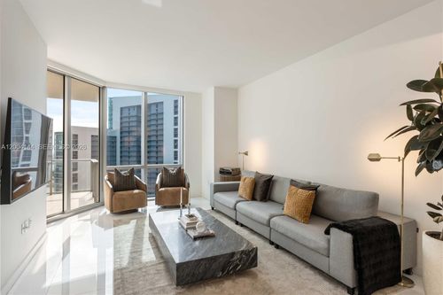 4405-851 Ne 1st Ave, Miami, FL, 33132-1859 | Card Image