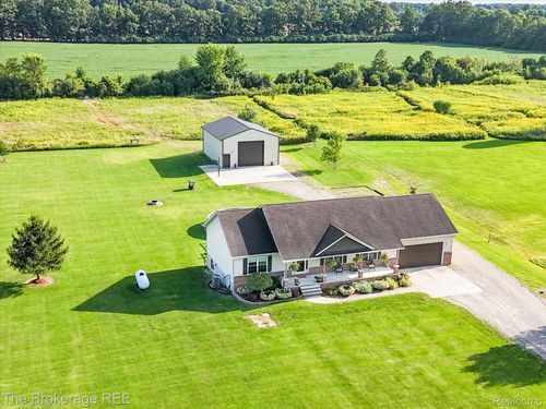 10795 Fisher Rd, Brockway, MI, 48097-2515 | Card Image