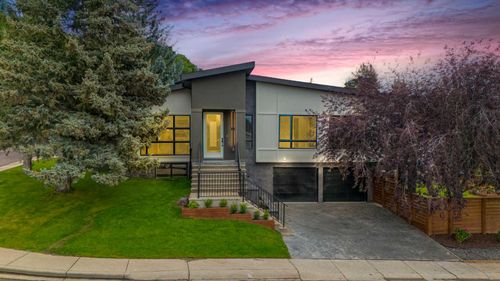 4912 Carney Rd Nw, Calgary, AB, T2L1E8 | Card Image