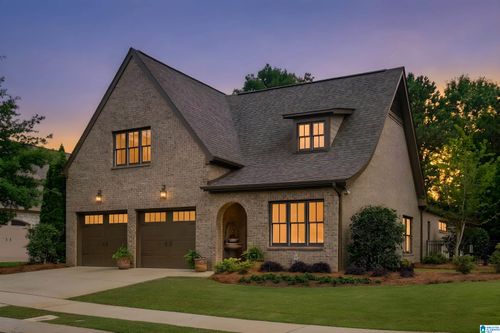 1048 Danberry Ln, HOOVER, AL, 35242-8501 | Card Image