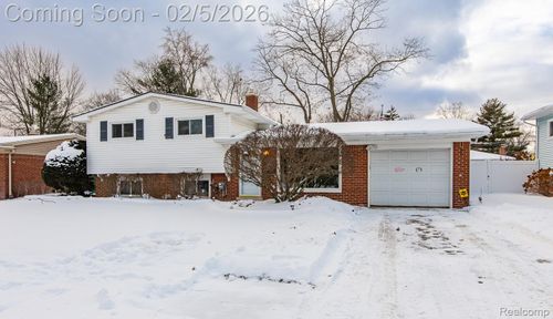 21123 Laurelwood St, Farmington, MI, 48336-5055 | Card Image