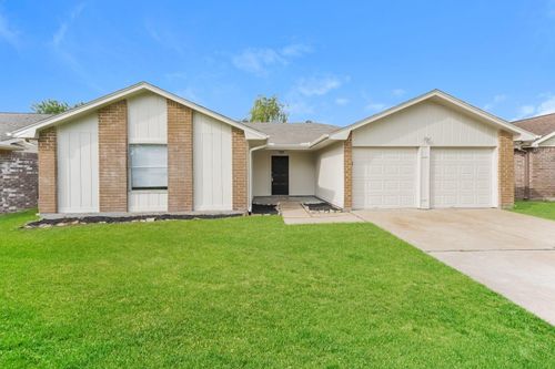 7011 Pickett Dr, Richmond, TX, 77469-6014 | Card Image