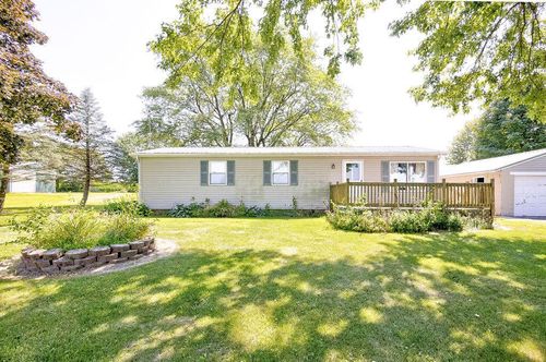 2260 Barnes Rd, Centerburg, OH, 43011-9321 | Card Image