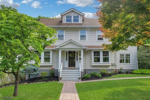 89 Beechwood Rd, Summit, NJ, 07901-2121 | Card Image