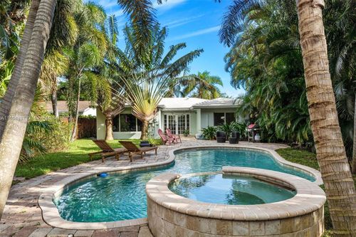 1521 S Palmway, Lake Worth Beach, FL, 33460-5765 | Card Image