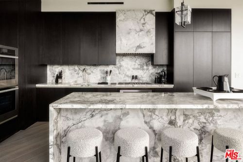 11e-211 W Elm Ct, Los Angeles, CA, 90067-1503 | Card Image