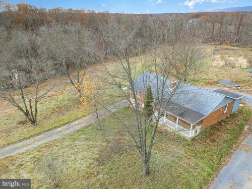 93 Beard Rd, ENOLA, PA, 17025-1002 | Card Image