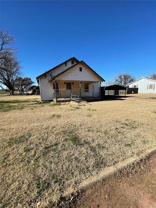 325 S 4th Street, Okarche, OK, 73762 | Card Image
