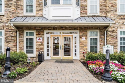 204-1204 Cedar Village Blvd, East Brunswick, NJ, 08816-1382 | Card Image