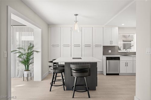 apt-83-1549 Sandpiper St, NAPLES, FL, 34102-1587 | Card Image