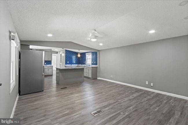 92 Patuxent Mobile Ests, House other with 3 bedrooms, 2 bathrooms and null parking in LOTHIAN MD | Image 4