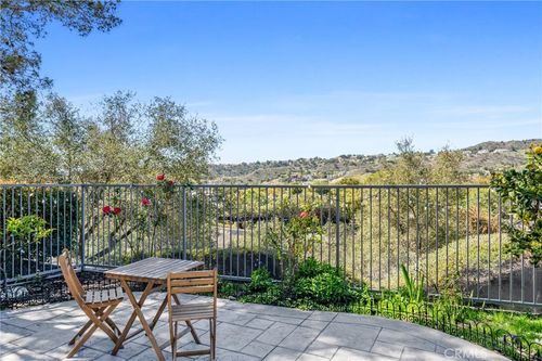 27 Spoon Ln, Trabuco Canyon, CA, 92679-4924 | Card Image