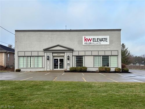 18318 Pearl Rd, Strongsville, OH, 44136-6921 | Card Image