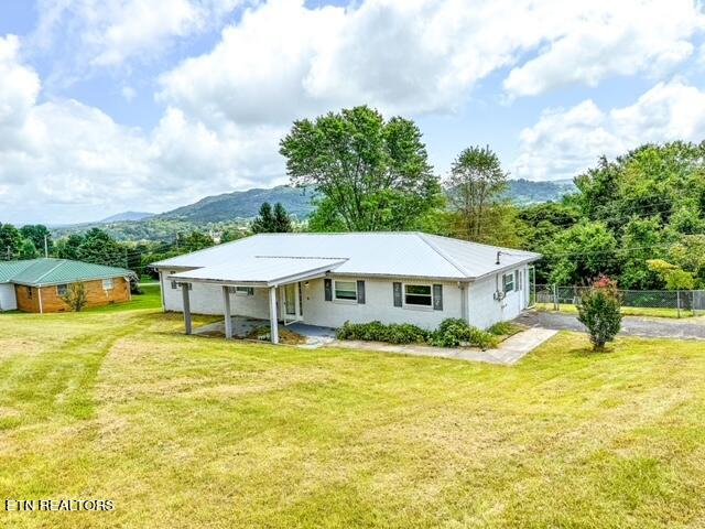 Rose Dr, Tazewell, TN 37879