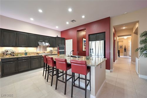 10425 Burensburg Ave, Las Vegas, NV, 89135-1070 | Card Image