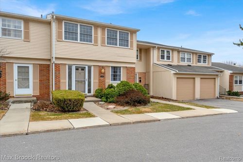 1613 Brentwood Dr, Troy, MI, 48098-2716 | Card Image