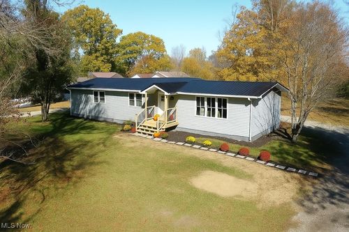 2084 Neff Rd, Mansfield, OH, 44906-1123 | Card Image