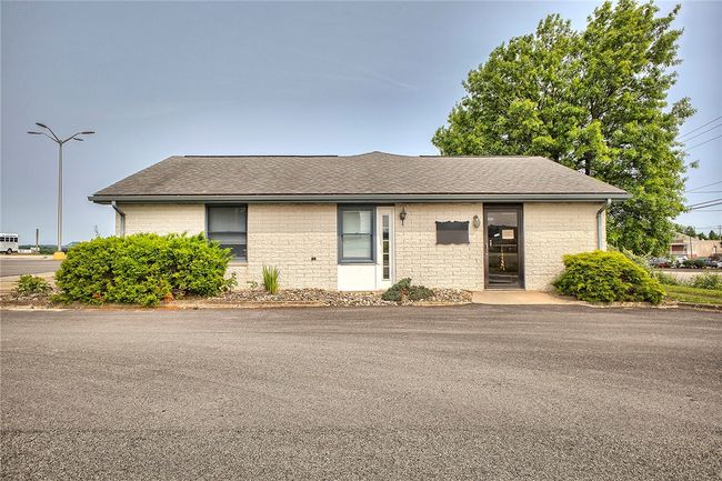322 Unity Plaza, Home with 0 bedrooms, 0 bathrooms and 15 parking in Unity Twp PA | Image 6